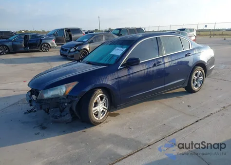 2010 Honda Accord 2.4 Lx-P z USA, uszkodzony, nr VIN 1HGCP2F40AA152744